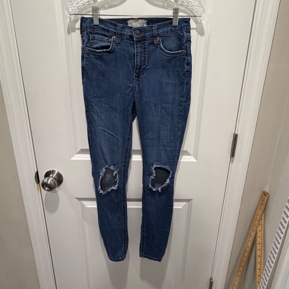 Free People Womens Skinny Jeans Distressed Ripped Knee Blue Size 27 - Picture 1 of 15